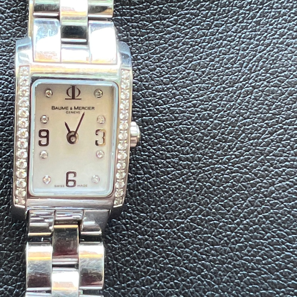 Baume Mercier  Hampton Quartz Diamond Bezel Stainless